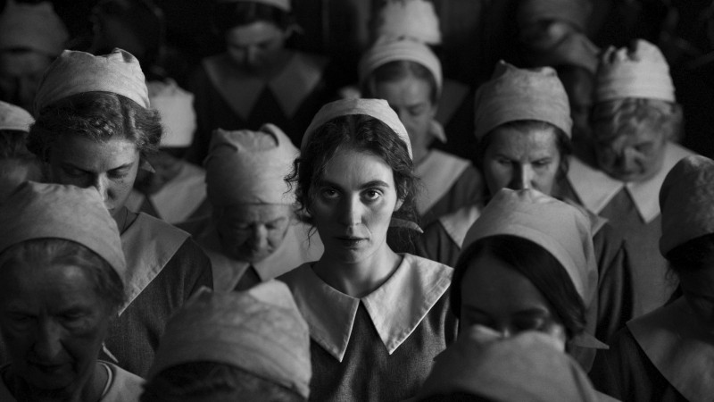 Xem Phim Cô Gái và Cây Kim, The Girl with the Needle 2024