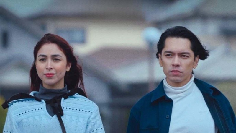 Xem Phim Hold Me Close, Hold Me Close 2024