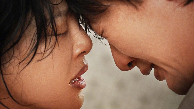 Xem Phim Mặt Trời Treo Giữa Bầu Trời, The Sun Rises on Us All 2025