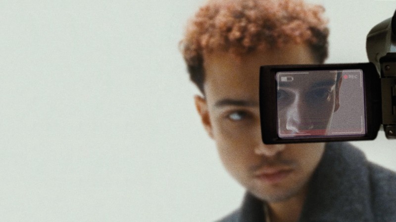 Xem Phim Mèo Vờn Chuột, Lurker 2025