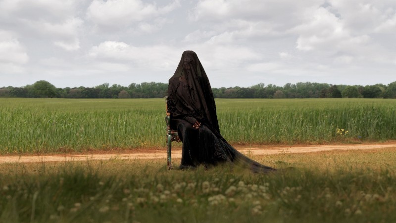 Xem Phim Người Đàn Bà Ngoài Sân, The Woman in the Yard 2025