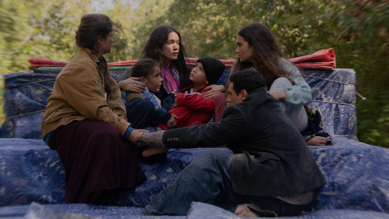 Xem Phim Những Mảnh Đời Vô Định, The Stranded 2024