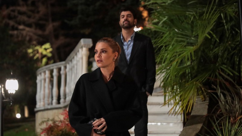 Xem Phim Old Money, Old Money 2025