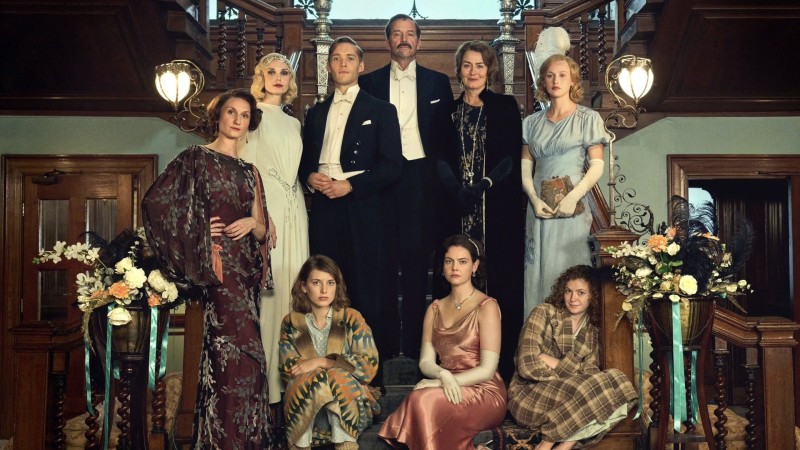 Xem Phim Phá Vỡ Luật Lệ, Outrageous 2025