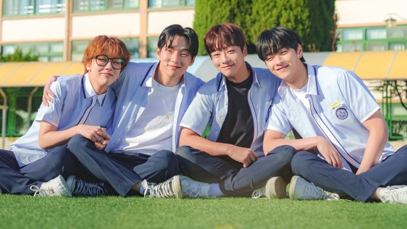 Xem Phim Vùng tình yêu đầu tiên, Love For Love's Sake 2024